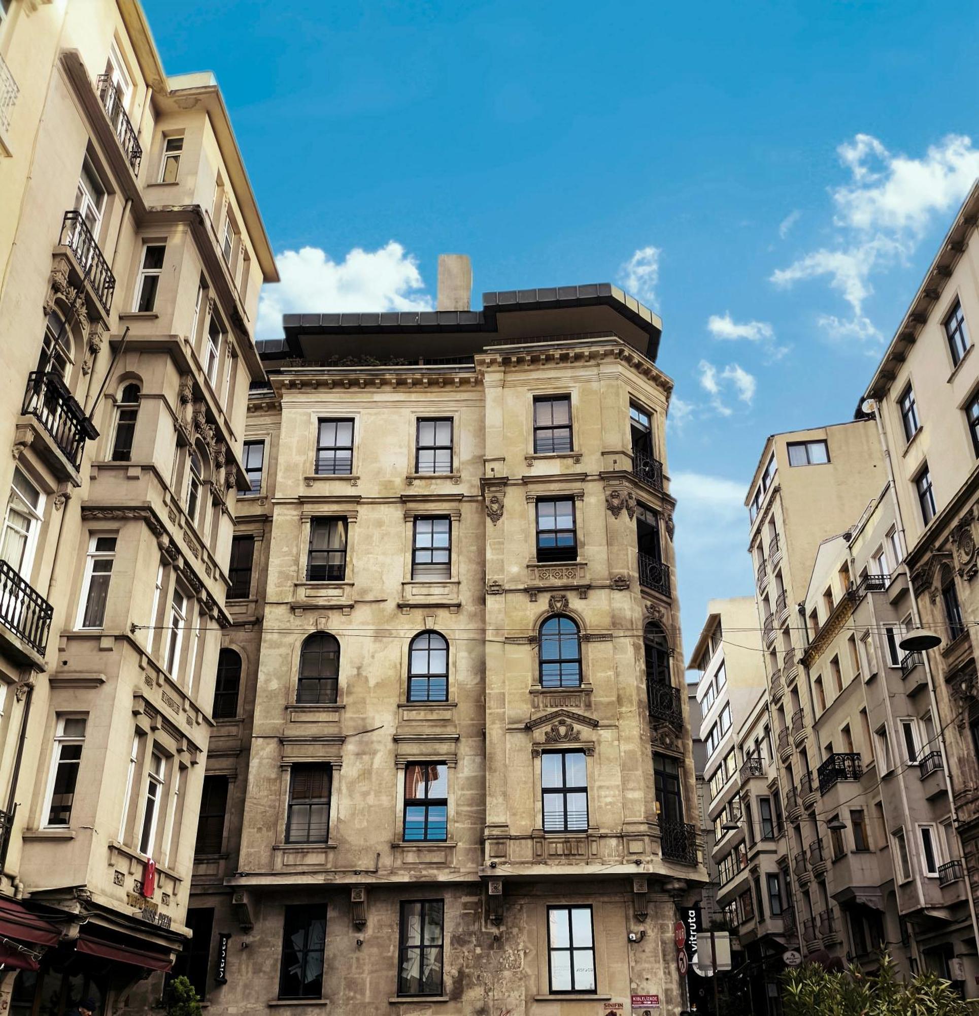 Aparthotel Galata M84 3*